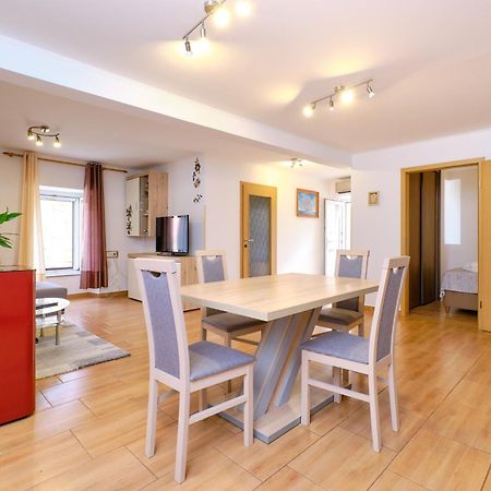Apartments Antonella Veli Lošinj Dış mekan fotoğraf