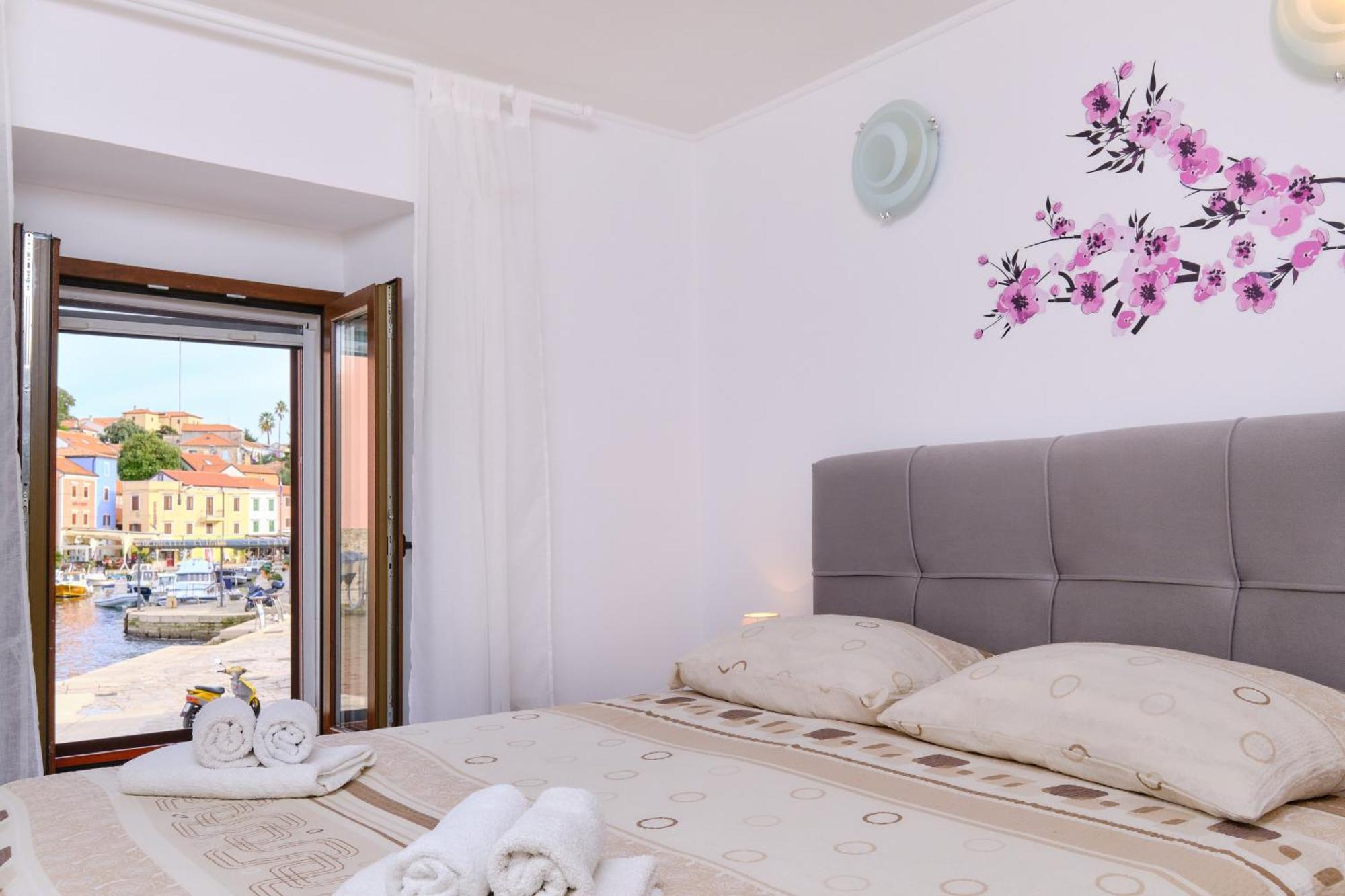 Apartments Antonella Veli Lošinj Dış mekan fotoğraf